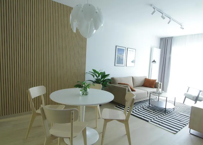 Blue Strict Center Apartment *