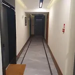 Apartment Blue Strict Center