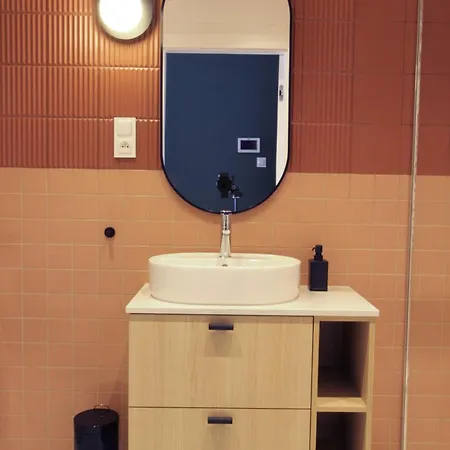 Blue Strict Center Apartment